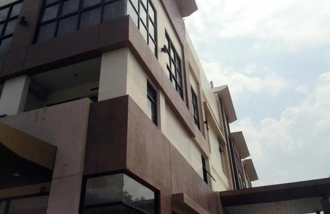 Hotel Ariana-1